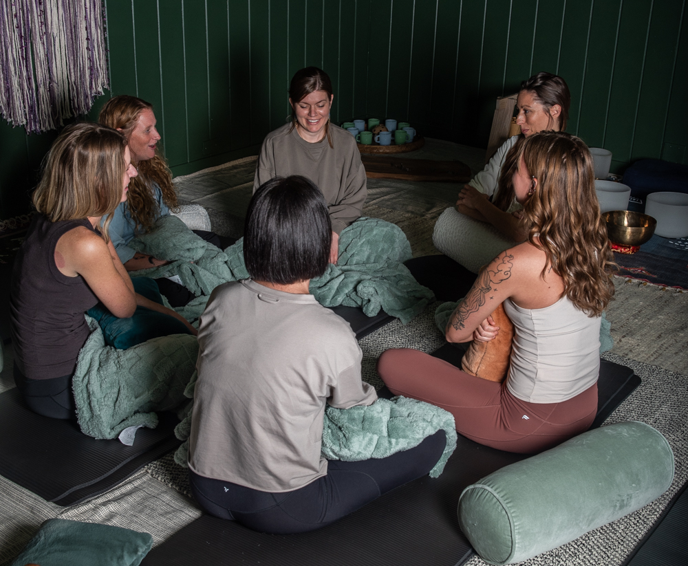 Women's Circles in Geneva, Il